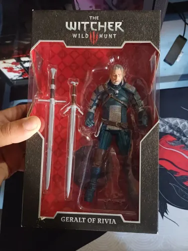 Macfarlane geralt the wither 3 novo