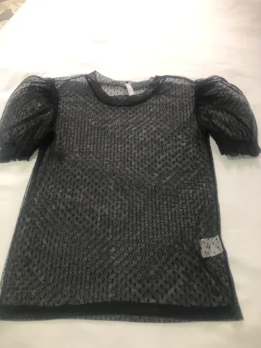 Blusa em poá preta (MEGA PROMOÇAO MIX BAZAR)