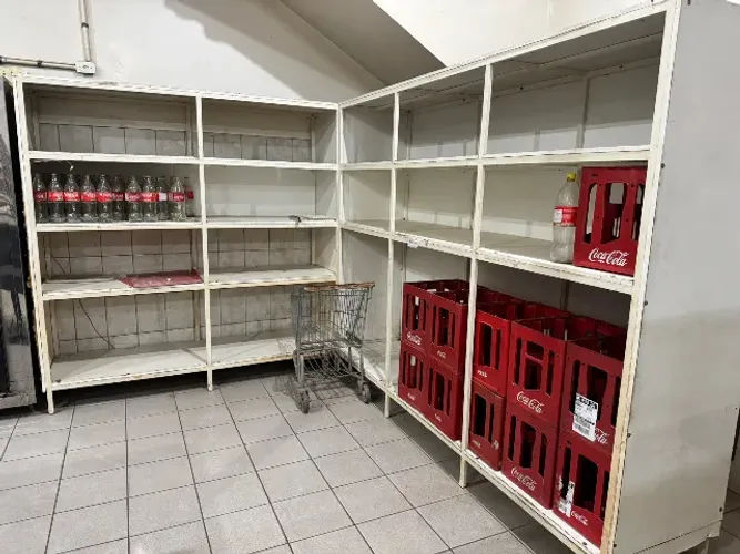 Equipamentos para açougue e mercearia