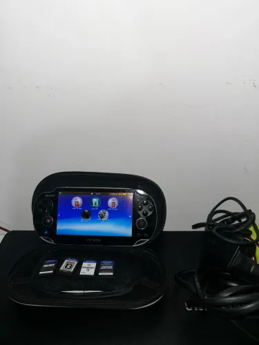 VENDO PSVITA EM EXCELENTE ESTADO!