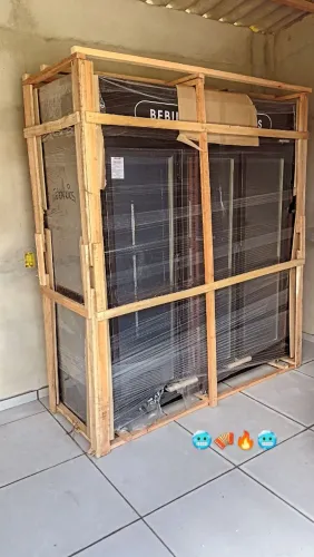 Balcão expositor refrigerado laticínios bebidas 3 portas Black total novos pronta entrega