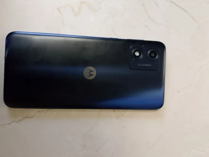 Motorola E13  p vender em excelente estado