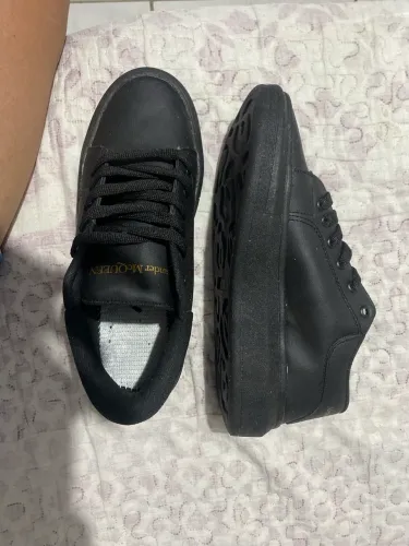 Alexander McQueen novo nunca foi usado 