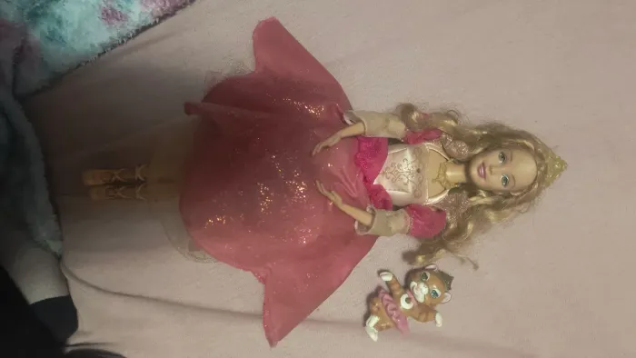 Barbie princesa genevieve