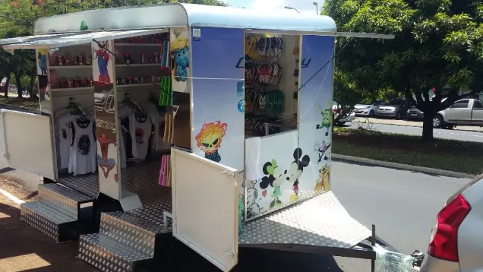 Trailer loja