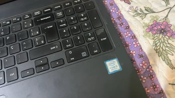 Vendo notebook Samsung pouco tempo de uso, sem bateria 