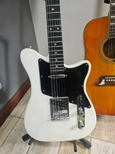 Guitarra Tonante Cecille