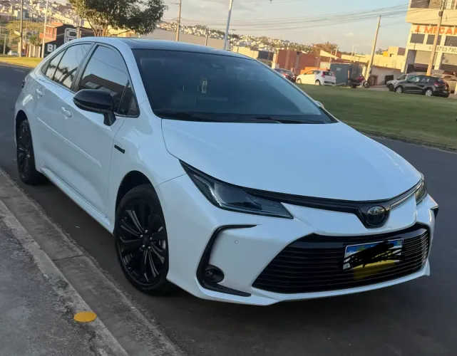 Toyota Corolla Altis Prem. Hybrid 1.8 Flex AUT 2023