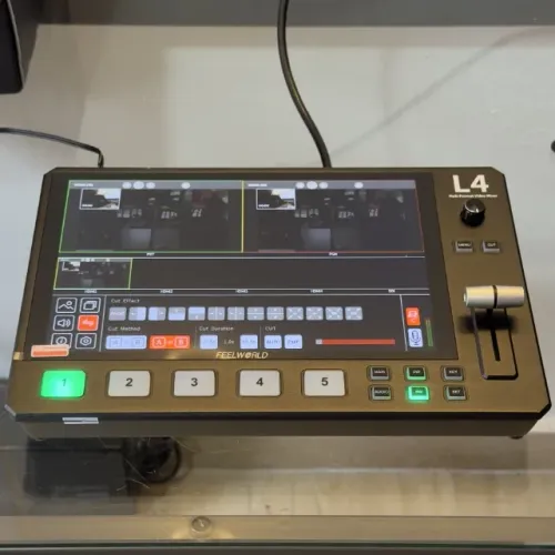 Mesa de Corte Switcher L4 Feelworld Livestream com Tela Touchscreen 10.1"