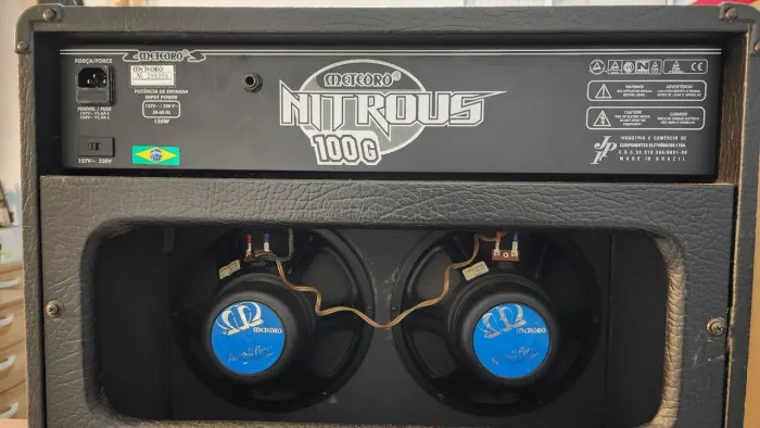 Amplificador de guitarra Meteoro Nitrous 100G