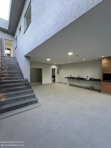 LINDO SOBRADO NO RESIDENCIAL VILA VERDE EM BRAGANÇA PAULISTA