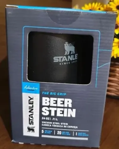 Caneca Térmica de Cerveja Stanley (709ml) Preta - Nova