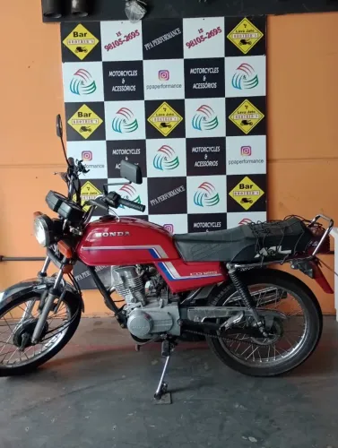 Vende-se cg 125 ano 83 vermelha