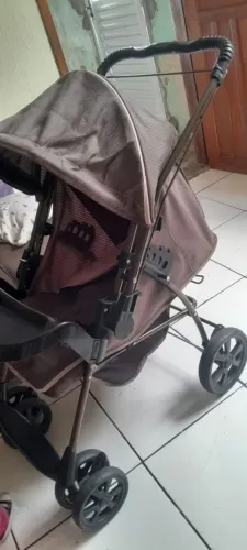 Carrinho de Bebê usado e ótimo  estado . 