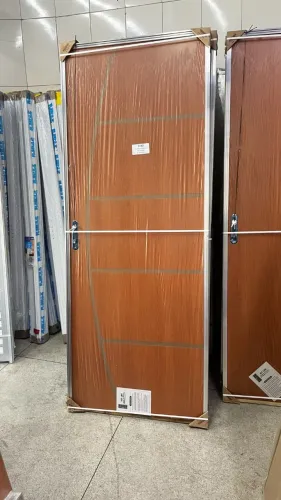 Porta Decorada ( Frisada ) com marco de alumínio - Completa!