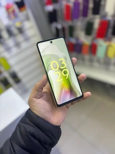 MOTO E14
