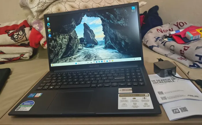 NOTEBOOK ASUS VIVOBOOK ,CORE i5, 256 Gb, Windows 11,8GB