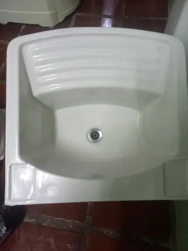 Tanque louça com coluna