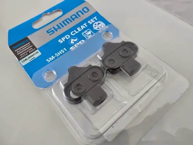 Vendo par de tacos Shimano para sapatilha de MTB, modelo: SM-SH51 (Preto) 