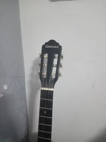Vendo violão GIANNINI Preto