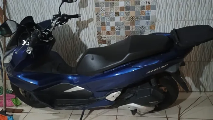 Vende-se Moto