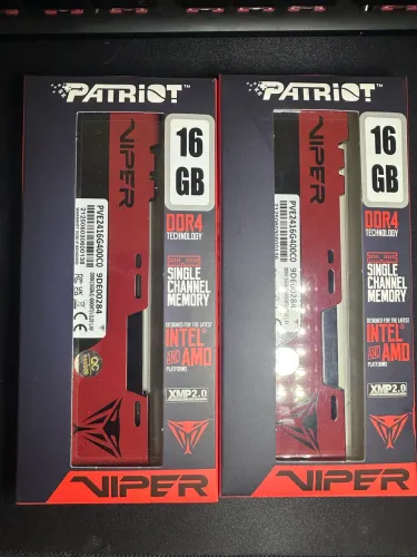 MEMÓRIA RAM 16GB X 2 DDR4 4000MHZ