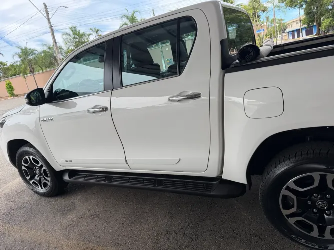 Toyota Hilux CD SRX 4X4 2.8 TDI 16V Diesel Aut. 2021