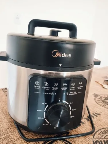 Panela de Pressão Elétrica Praticamente Nova 