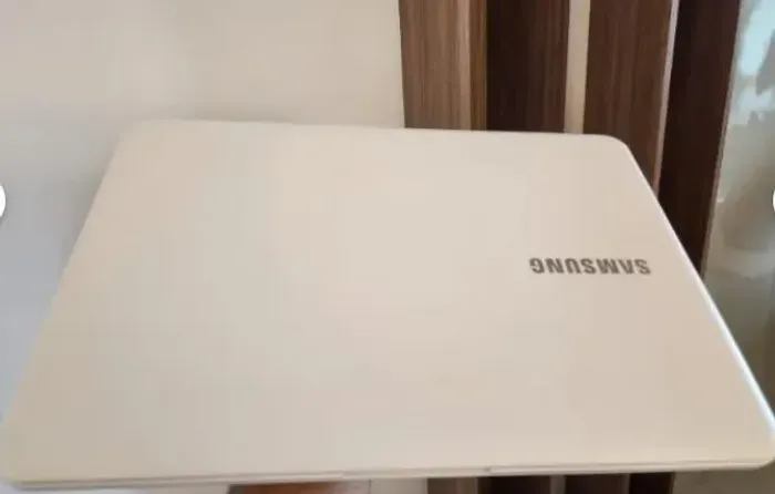 Notebook Samsung Branco Lindo, Core i5, 8gb Ram Ddr4, Ssd 240gb Entra No Windows 5 Segundo
