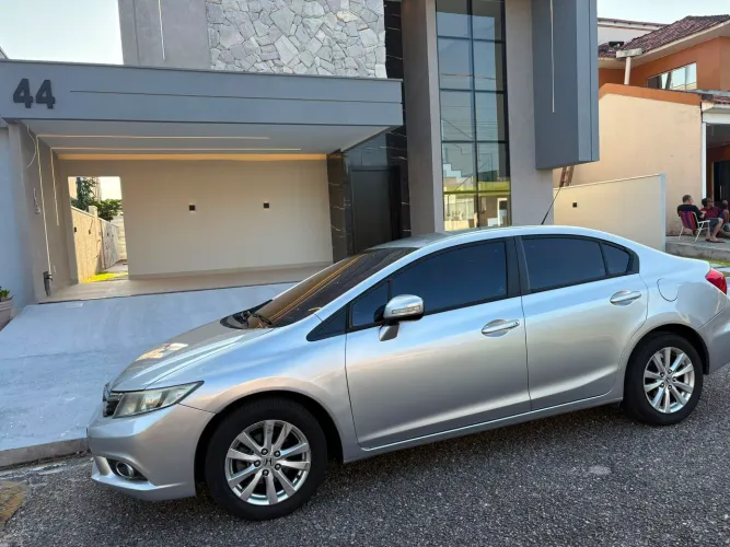 Honda Civic Sedan LXR 2.0 Flexone 16V Aut. 4P 2014