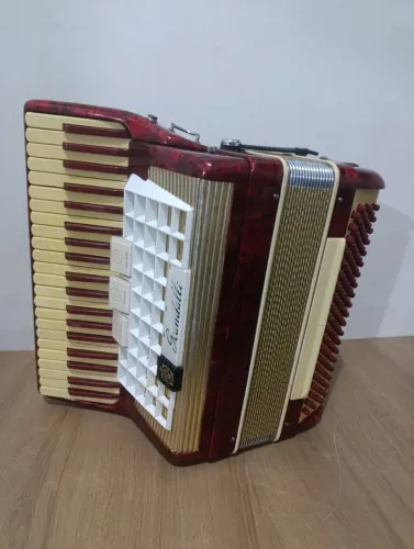Acordeon scandalli favo de mel ? mirim,120 baixos