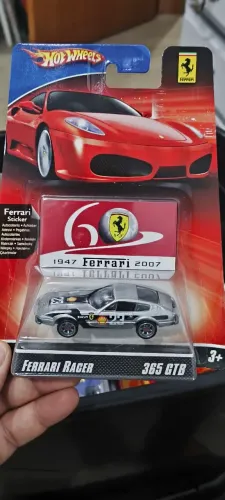 Hot Wheels Ferrari racer 365 GTB