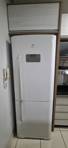 ? VENDE-SE GELADEIRA ELECTROLUX INVERSE 454 LITROS
