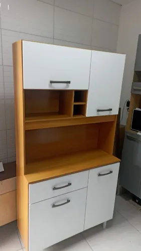 Armário de cozinha pequeno