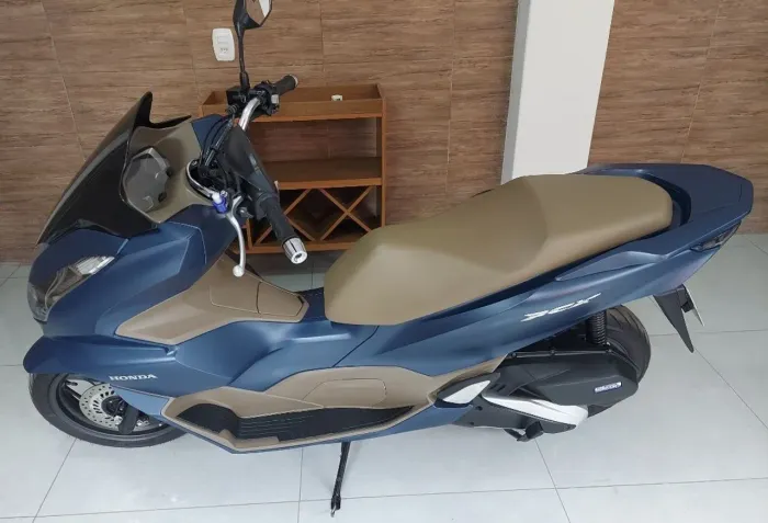 PCX 2024 DLX