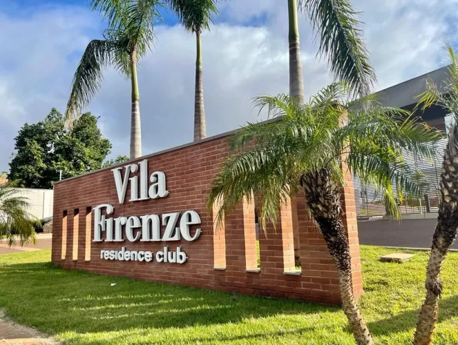 Terreno à venda, 200 m² por R$ 350.000 - Claudete - Cascavel/PR