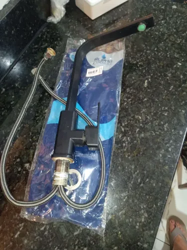 Torneira gourmet alta preta
