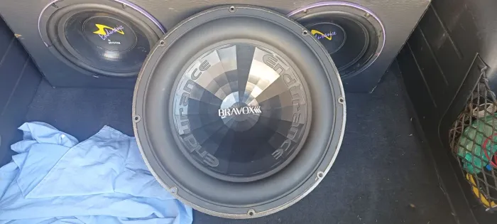 Bravox endurance 15 polegadas 900rms