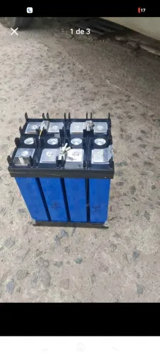 Bateria de lítio 100 amperes tenho ela 12 volts e 24 volts