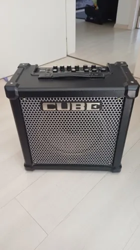 Amplificador Roland CUBE 40GX