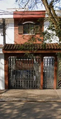 Imóvel para aluguel tem 160 metros quadrados com 3 quartos