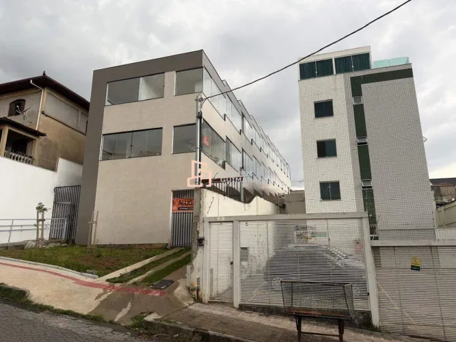 EXCELENTE CASA DUPLEX, PRIMEIRA LOCAÇAO, PROXIMO AV ABILIO MACHADO