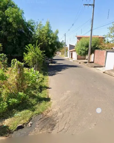Vendo terreno de esquina