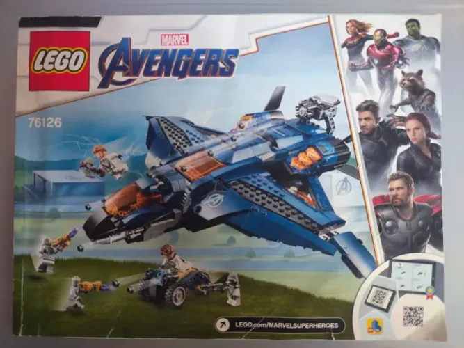 LEGO Marvel 76126 - Quinjet Supremo dos Vingadores (100% Completo)