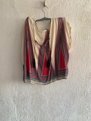 Blusa em viscose tamanho G seminovo