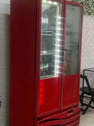 Vendo expositor 2 portas Metalfrio