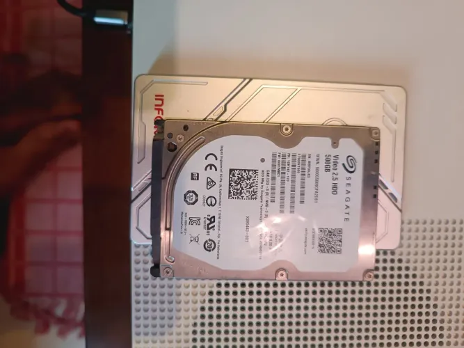 HD SEAGATE 500GB + CASE GAMER RGB