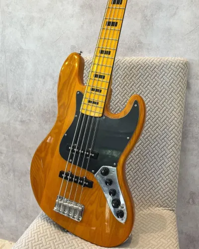 Baixo Jazz Bass cópia Fender circuito Sire V7