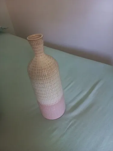 Peça de decoração 50cm em cerâmica detalhes estilosos