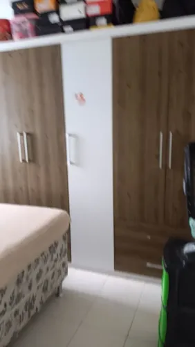 Guarda roupa usado